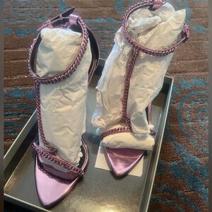Tom Ford heels. Metallic lilac. Size 40.5 (Typically size 9 US). Never worn